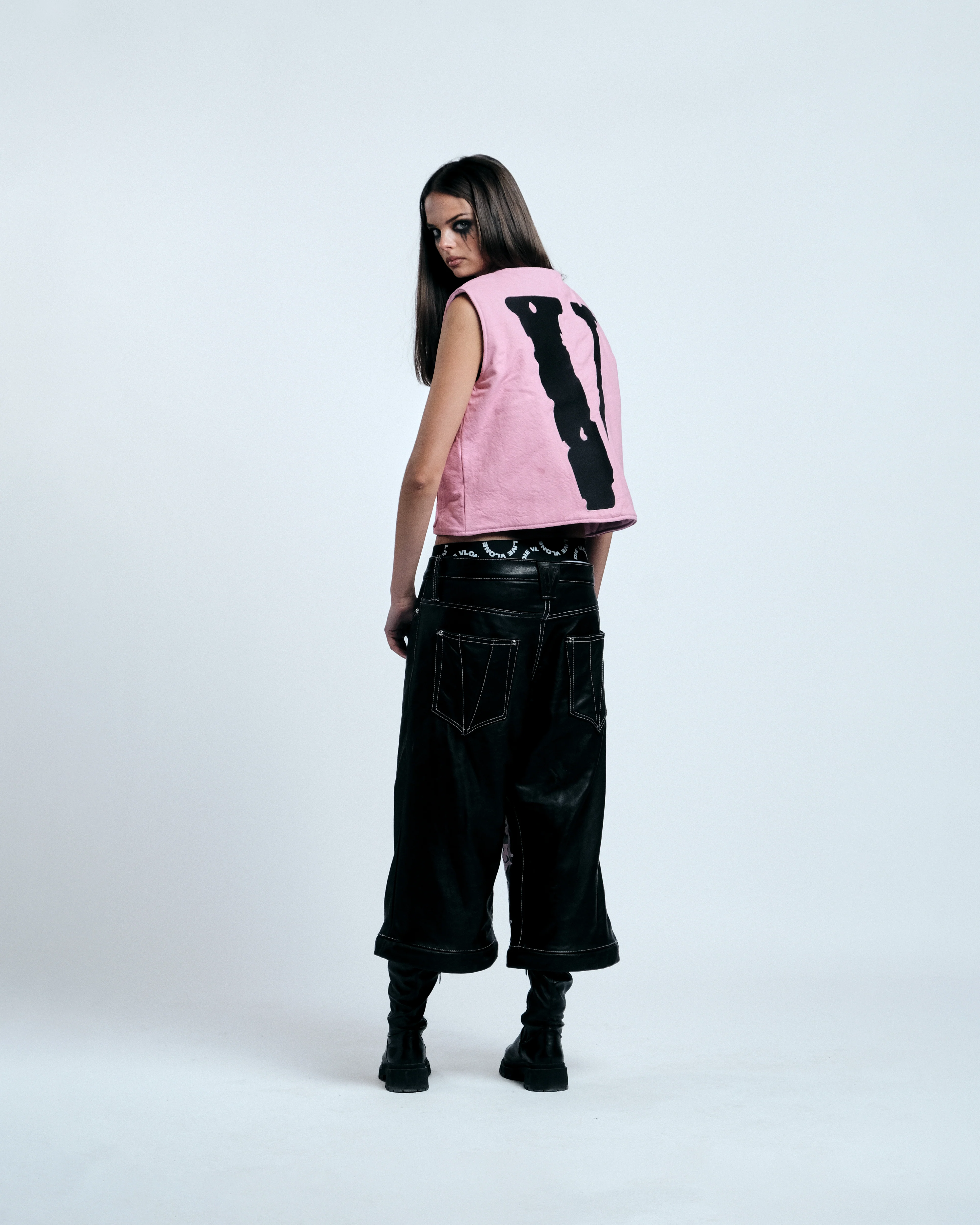 KISSING PINK VEST CROP-TOP - Image 9