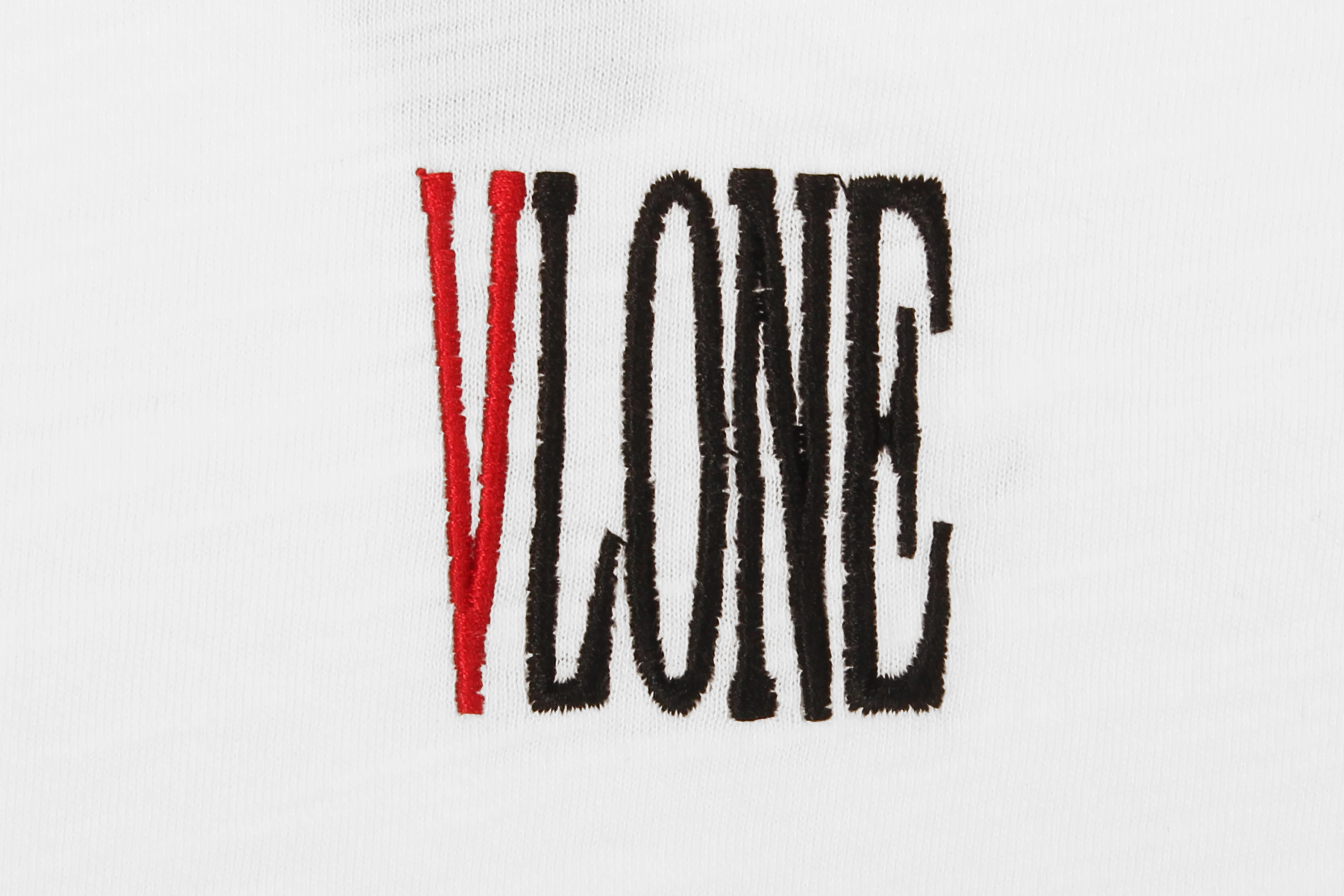 OG STAPLE EMBRODIERIED UNDERSHIRT (WHITE RED) - Image 4
