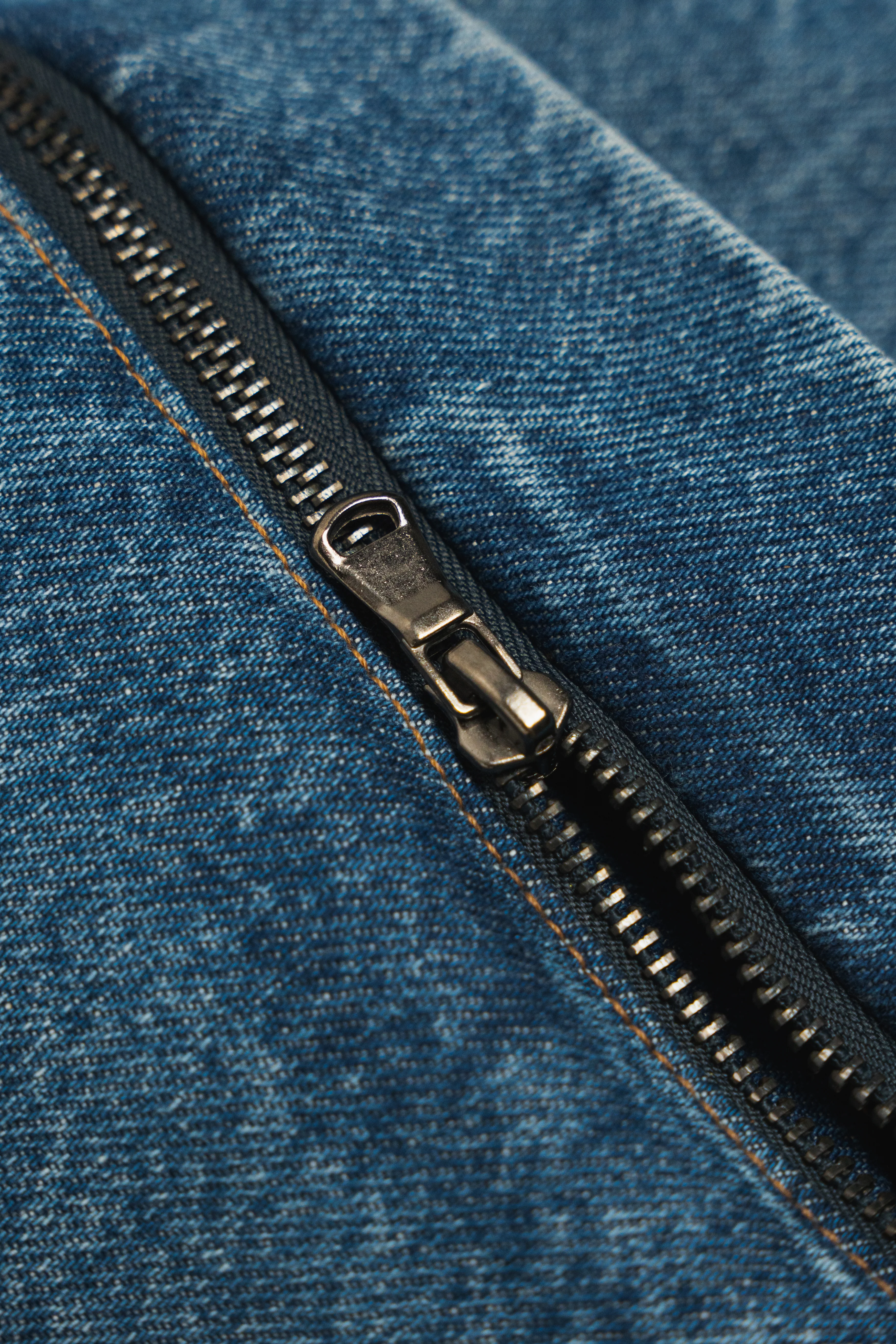 THE INFAMOUS LVDV SKATER JEANS/SHORTS with “DAGGER” KEYCHAIN - Image 8