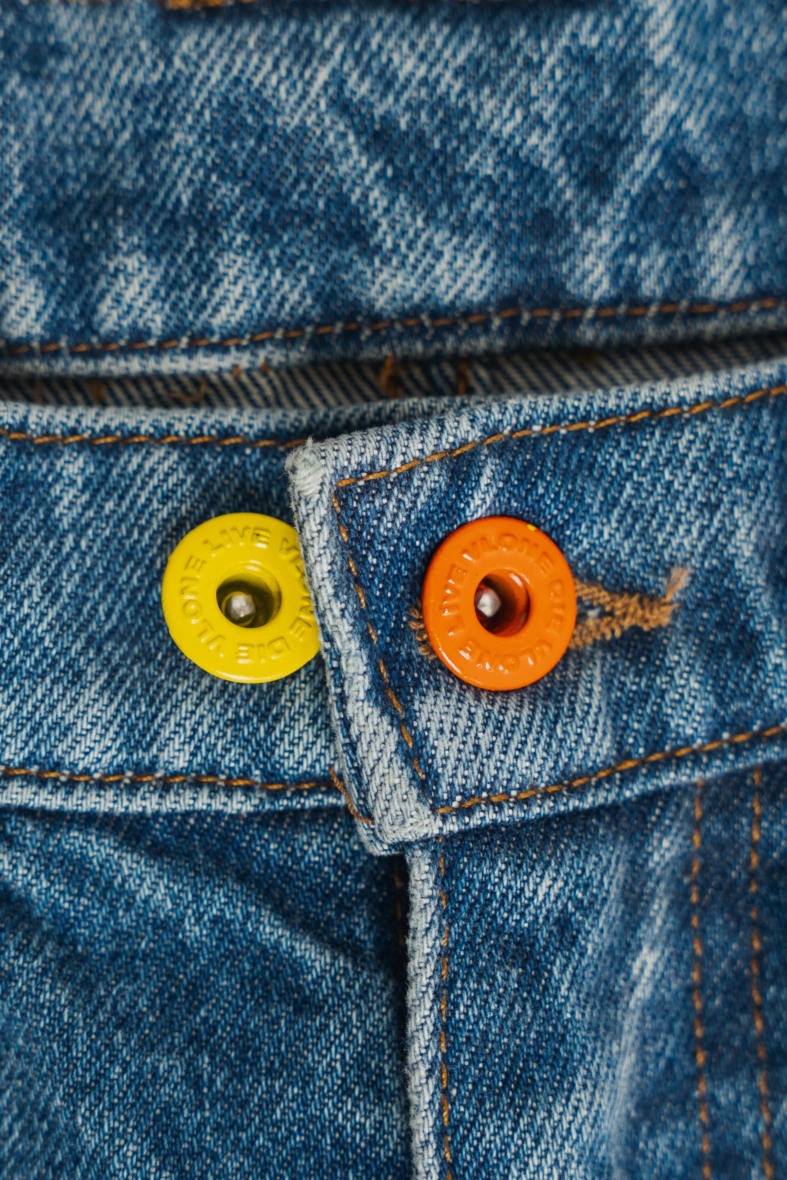 THE INFAMOUS LVDV SKATER JEANS/SHORTS with “DAGGER” KEYCHAIN - Image 9