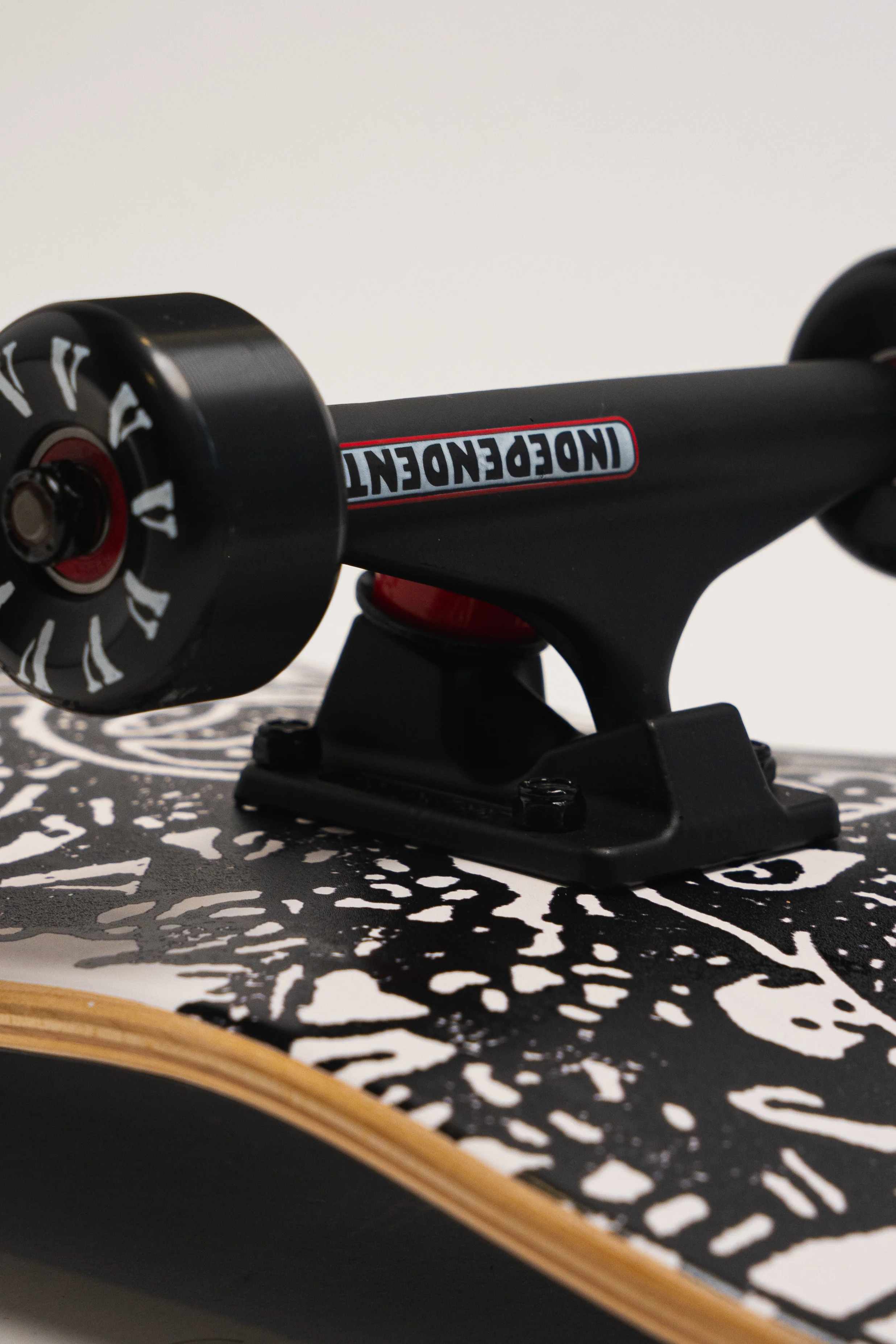 V.S.U. GATE KEEPER SKATE DECK - Image 7